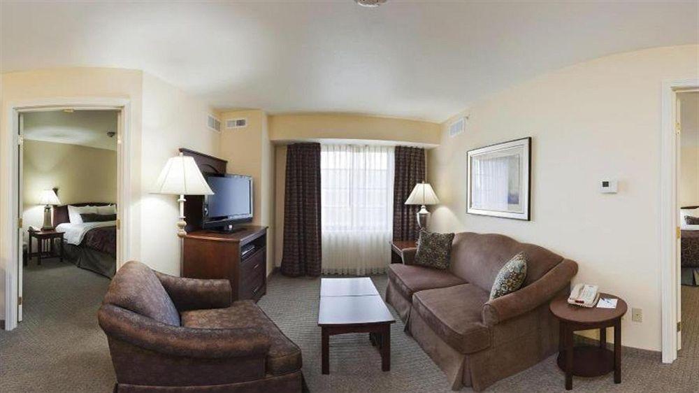 Staybridge Suites Akron-Stow-Cuyahoga Falls By Ihg מראה חיצוני תמונה